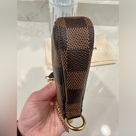 Louis Vuitton Mini Pochette Accessories in Damier Ebene - Picture 14 of 17